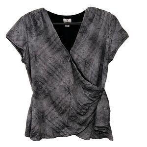 Worthington Women’s Printed Mock Wrap Blouse Top Black Gray Wht Nylon Top Sz M